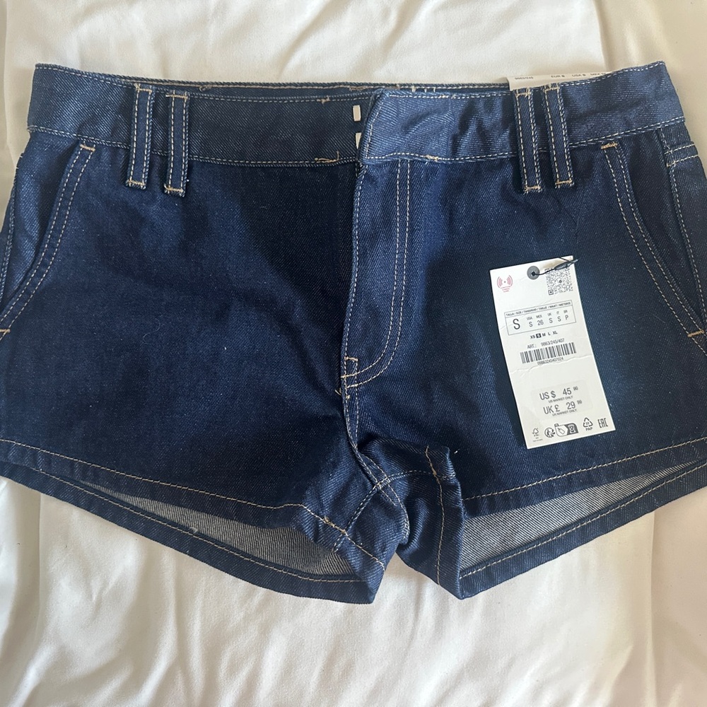 Zara Women's Blue Micro Denim Shorts